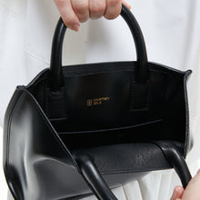 Load image into Gallery viewer, SLOPE TOTE S BLACK/BLACK