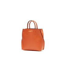 Load image into Gallery viewer, COURTNEY ORLA(コートニーオーラ)のSLOPE TOTE SUPER MINI(バッグ)の斜めからの写真