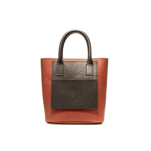 Load image into Gallery viewer, COURTNEY ORLA(コートニーオーラ)のINVERSE TOTE S(バッグ)の正面写真