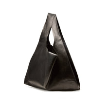Load image into Gallery viewer, COURTNEY ORLA(コートニーオーラ)のSEVEN SHOPPER L(バッグ)の正面写真