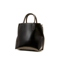 Load image into Gallery viewer, COURTNEY ORLA(コートニーオーラ)のSLOPE TOTE S(バッグ)の斜めからの写真