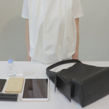 ギャラリービューアDIVERSE Mに読み込んでビデオを見る
