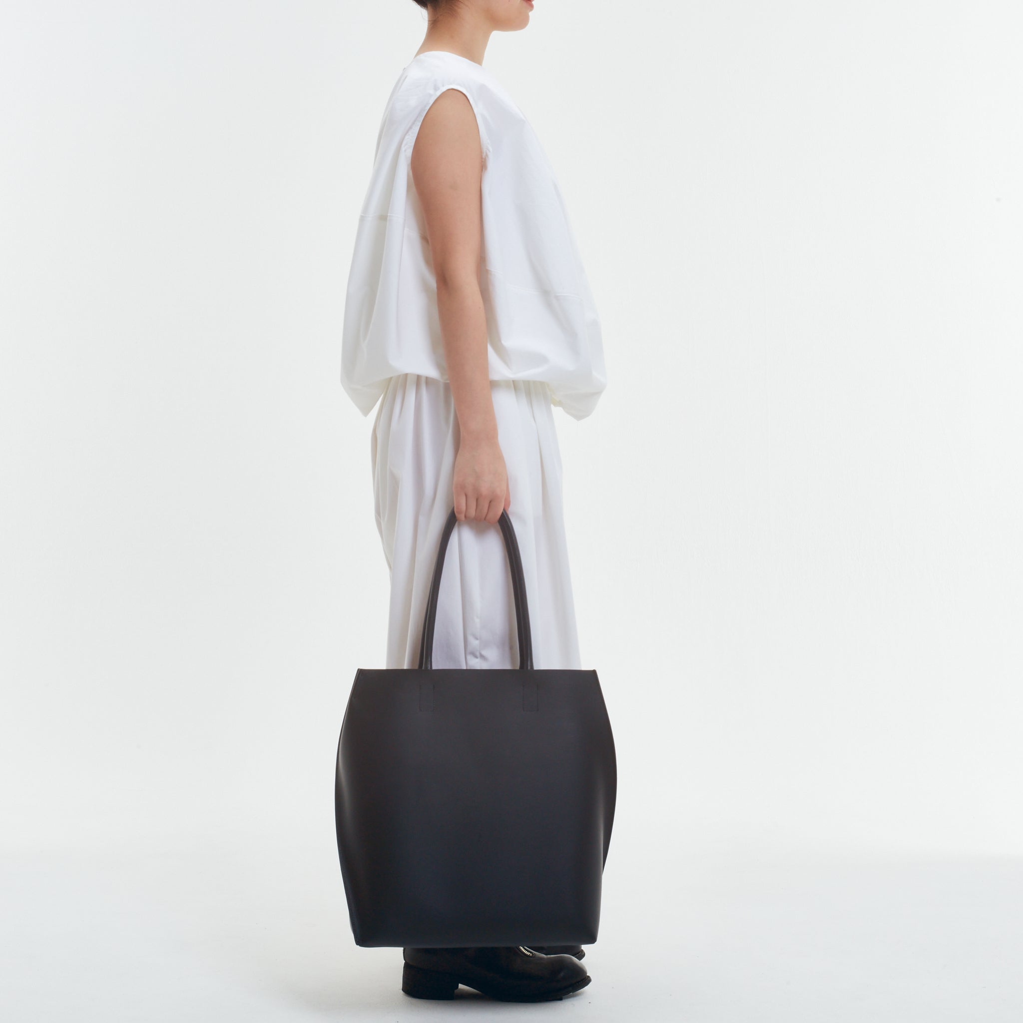 SLOPE TOTE L w/shoulder handle – COURTNEY ORLA